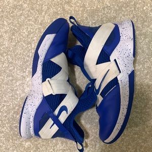 Nike LeBron Soldier 12 size 11 Men’s